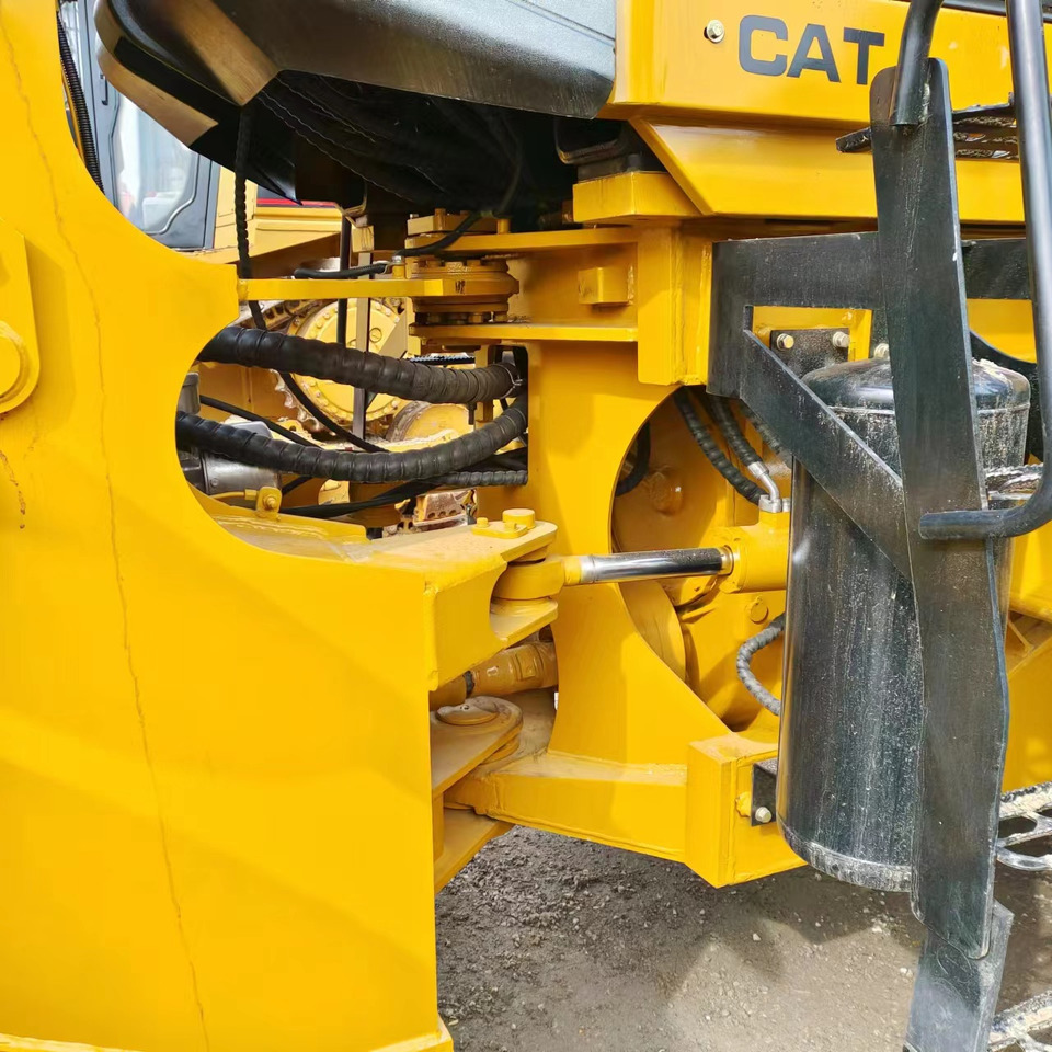 CATERPILLAR 966H - Utovarivač na kotačima: slika CATERPILLAR 966H - Utovarivač na kotačima CATERPILLAR 966H - Utovarivač na kotačima: slika CATERPILLAR 966H - Utovarivač na kotačima