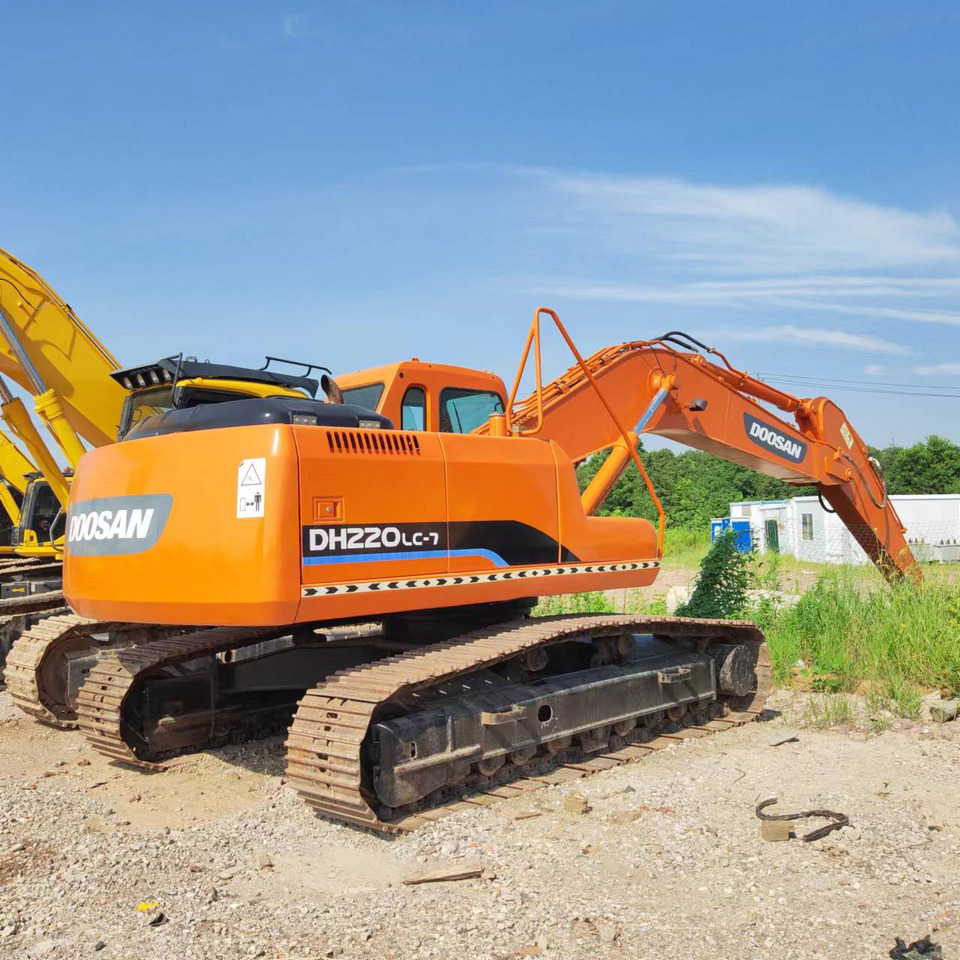 DOOSAN DH220 - Bager gusjeničar: slika DOOSAN DH220 - Bager gusjeničar DOOSAN DH220 - Bager gusjeničar: slika DOOSAN DH220 - Bager gusjeničar