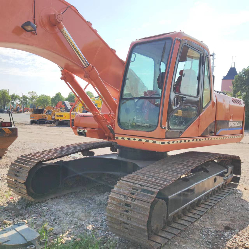 DOOSAN DH220 - Bager gusjeničar: slika DOOSAN DH220 - Bager gusjeničar DOOSAN DH220 - Bager gusjeničar: slika DOOSAN DH220 - Bager gusjeničar
