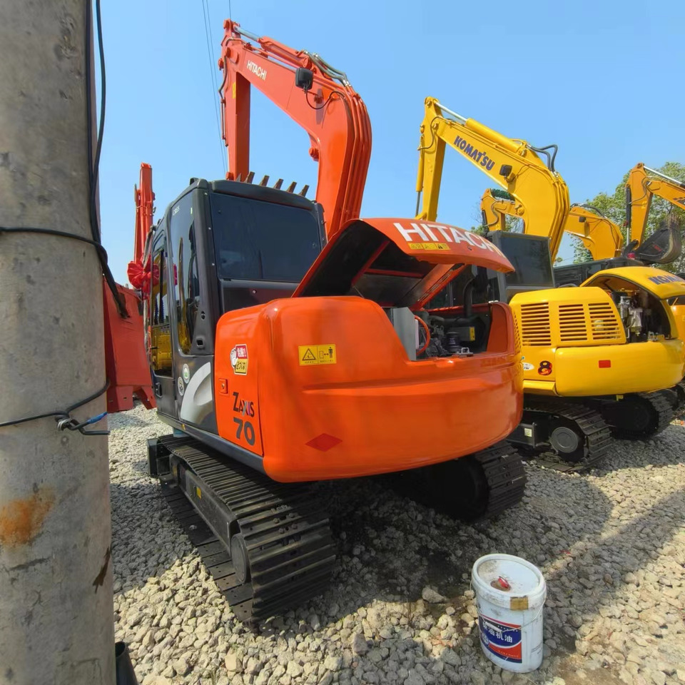 HITACHI ZX200 - Bager gusjeničar: slika HITACHI ZX200 - Bager gusjeničar HITACHI ZX200 - Bager gusjeničar: slika HITACHI ZX200 - Bager gusjeničar