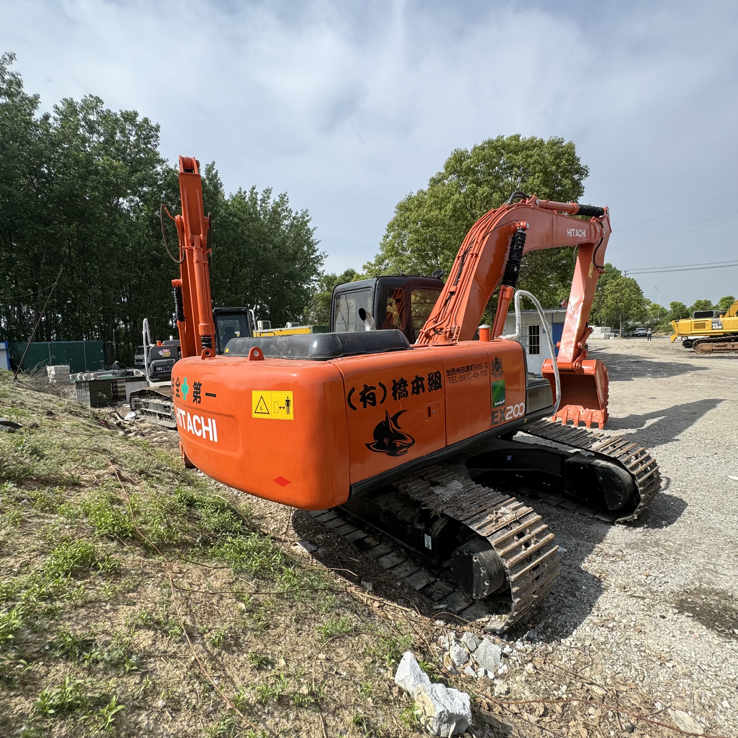 HITACHI ZX200 - Bager gusjeničar: slika HITACHI ZX200 - Bager gusjeničar HITACHI ZX200 - Bager gusjeničar: slika HITACHI ZX200 - Bager gusjeničar