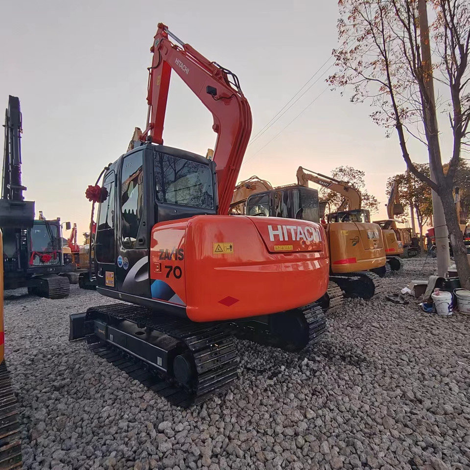 Bager gusjeničar HITACHI ZX70: slika Bager gusjeničar HITACHI ZX70