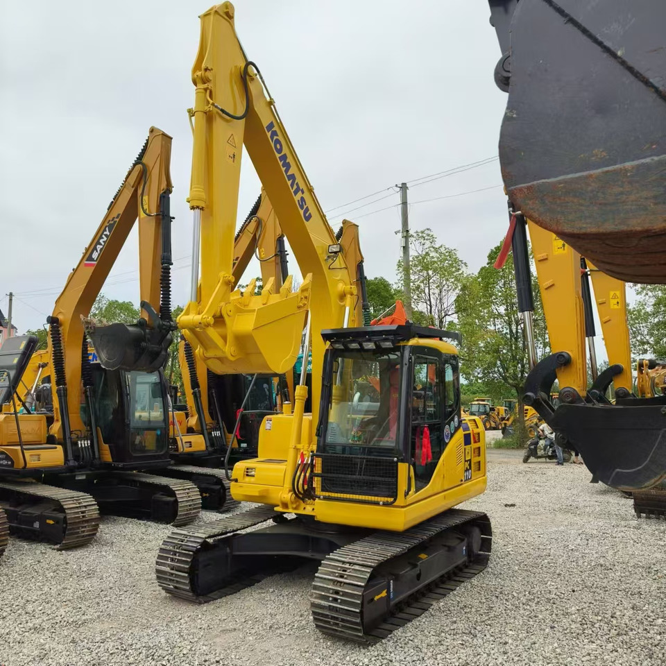 KOMATSU PC110 - Bager gusjeničar: slika KOMATSU PC110 - Bager gusjeničar KOMATSU PC110 - Bager gusjeničar: slika KOMATSU PC110 - Bager gusjeničar