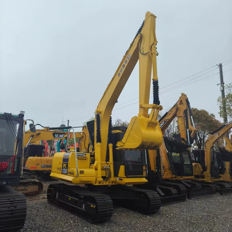 KOMATSU PC130-7 - Bager gusjeničar: slika KOMATSU PC130-7 - Bager gusjeničar KOMATSU PC130-7 - Bager gusjeničar: slika KOMATSU PC130-7 - Bager gusjeničar
