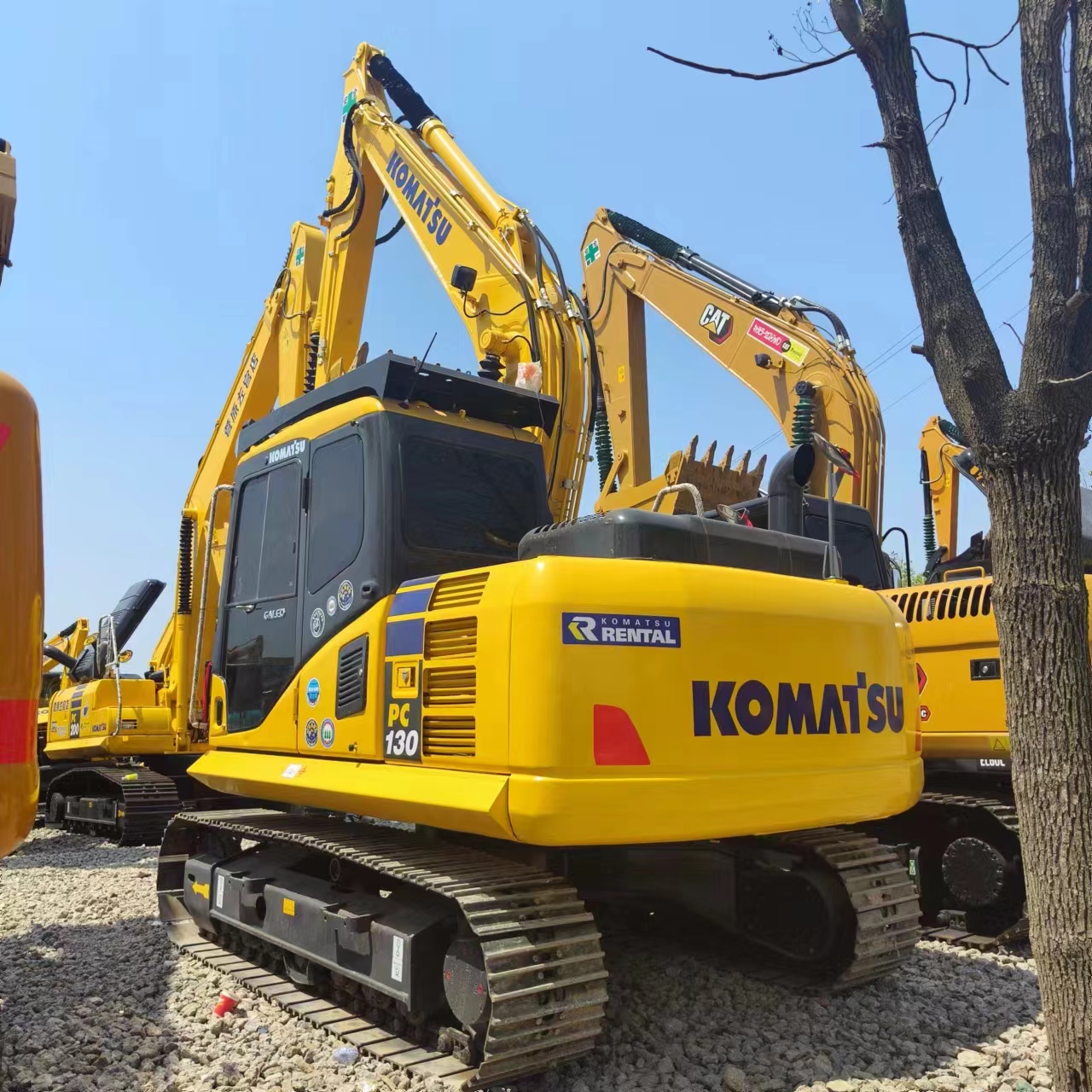 KOMATSU PC130 - Bager gusjeničar: slika KOMATSU PC130 - Bager gusjeničar KOMATSU PC130 - Bager gusjeničar: slika KOMATSU PC130 - Bager gusjeničar