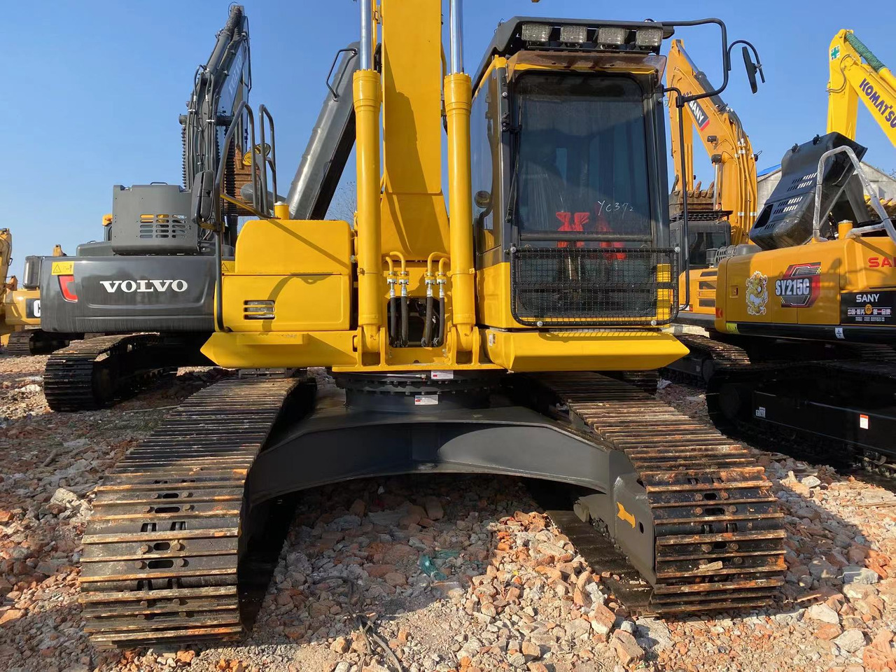 Bager gusjeničar KOMATSU PC220: slika Bager gusjeničar KOMATSU PC220