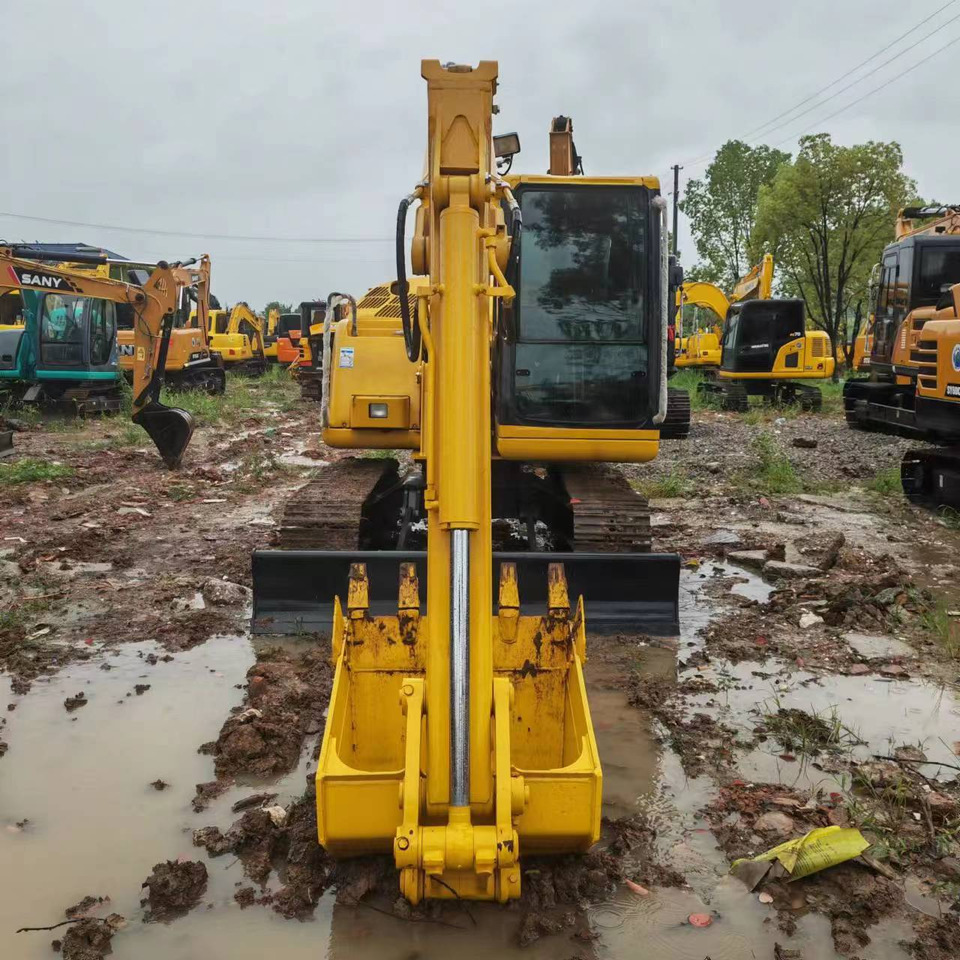 KOMATSU PC60-7 - Bager gusjeničar: slika KOMATSU PC60-7 - Bager gusjeničar KOMATSU PC60-7 - Bager gusjeničar: slika KOMATSU PC60-7 - Bager gusjeničar