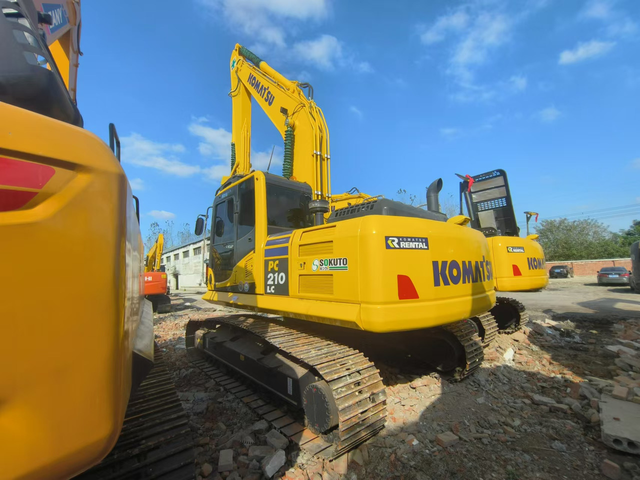 Bager gusjeničar KOMATSU pc210: slika Bager gusjeničar KOMATSU pc210