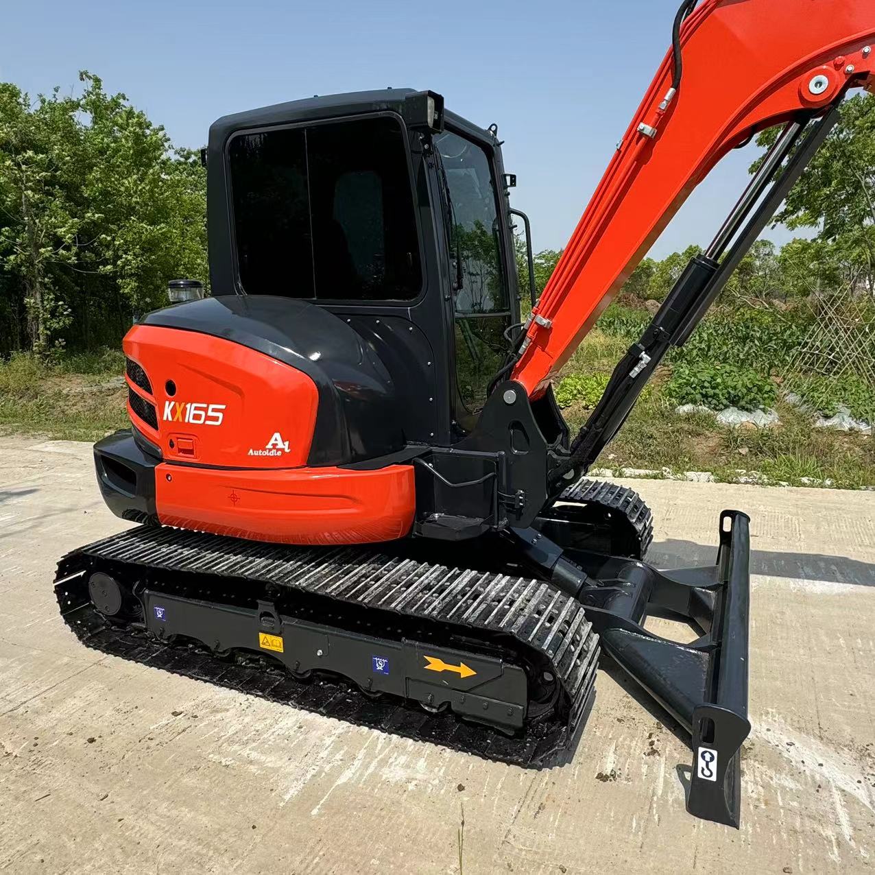 KUBOTA KX165 - Bager gusjeničar: slika KUBOTA KX165 - Bager gusjeničar KUBOTA KX165 - Bager gusjeničar: slika KUBOTA KX165 - Bager gusjeničar