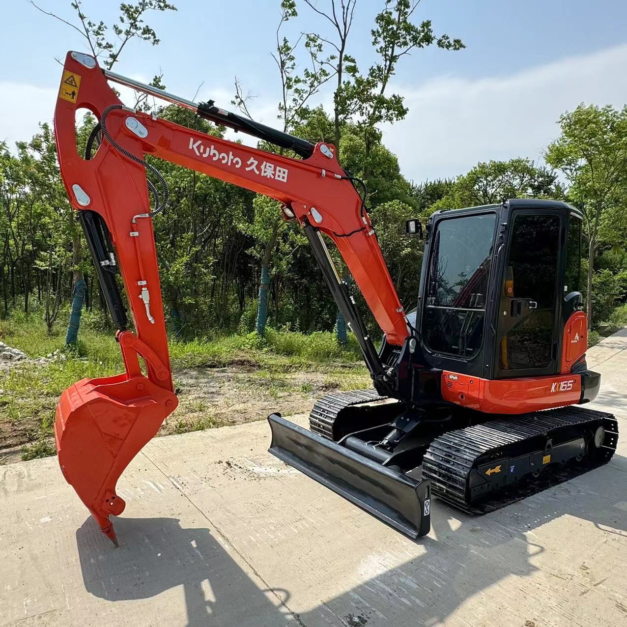 KUBOTA KX165 - Bager gusjeničar: slika KUBOTA KX165 - Bager gusjeničar KUBOTA KX165 - Bager gusjeničar: slika KUBOTA KX165 - Bager gusjeničar