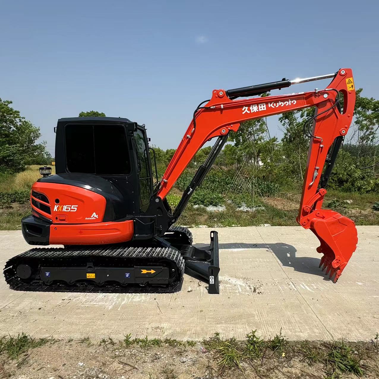 KUBOTA KX165 - Bager gusjeničar: slika KUBOTA KX165 - Bager gusjeničar KUBOTA KX165 - Bager gusjeničar: slika KUBOTA KX165 - Bager gusjeničar