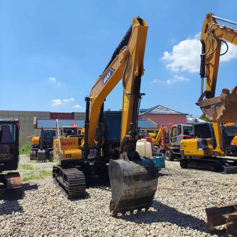 SANY SY135C - Bager gusjeničar: slika SANY SY135C - Bager gusjeničar SANY SY135C - Bager gusjeničar: slika SANY SY135C - Bager gusjeničar