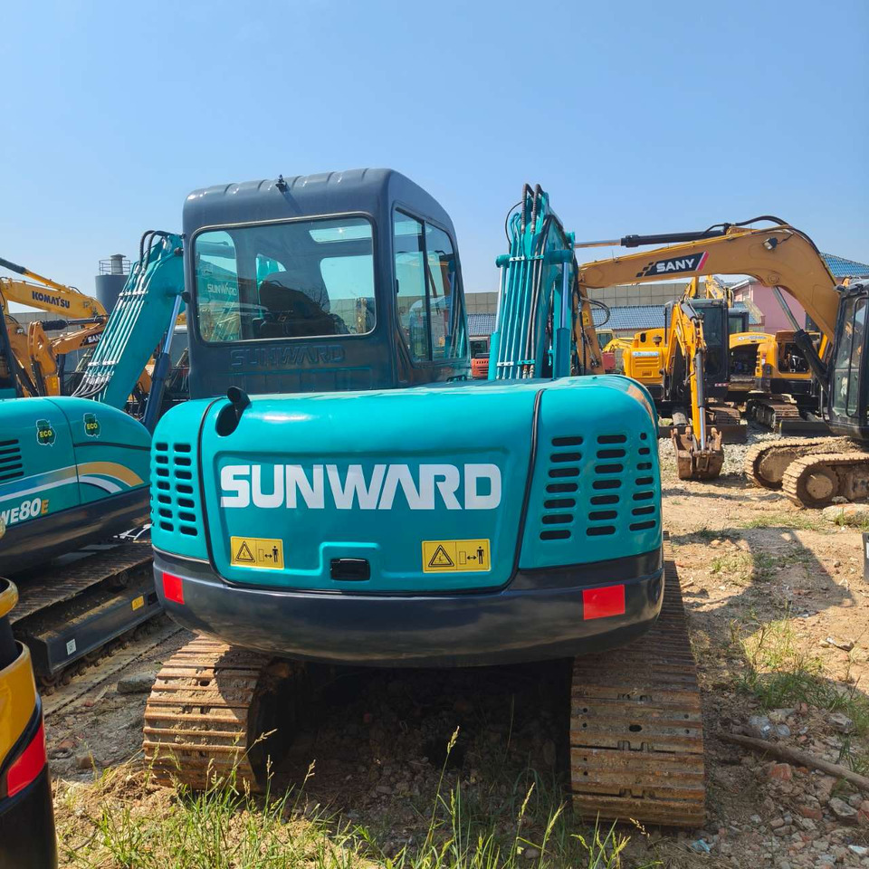 Bager gusjeničar SUNWARD SWE 80E: slika Bager gusjeničar SUNWARD SWE 80E