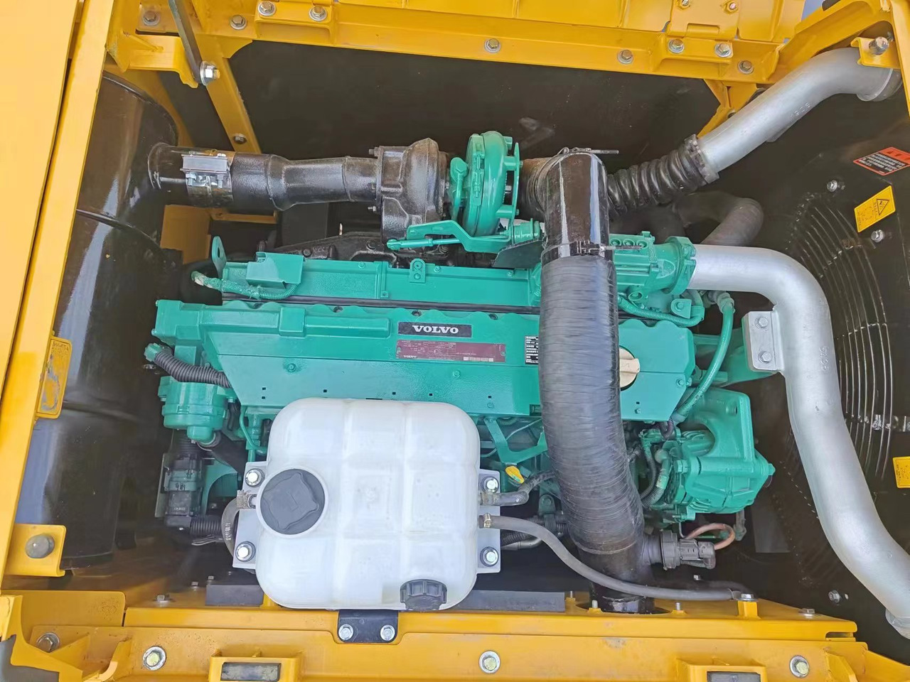 VOLVO EC300 - Bager gusjeničar: slika VOLVO EC300 - Bager gusjeničar VOLVO EC300 - Bager gusjeničar: slika VOLVO EC300 - Bager gusjeničar