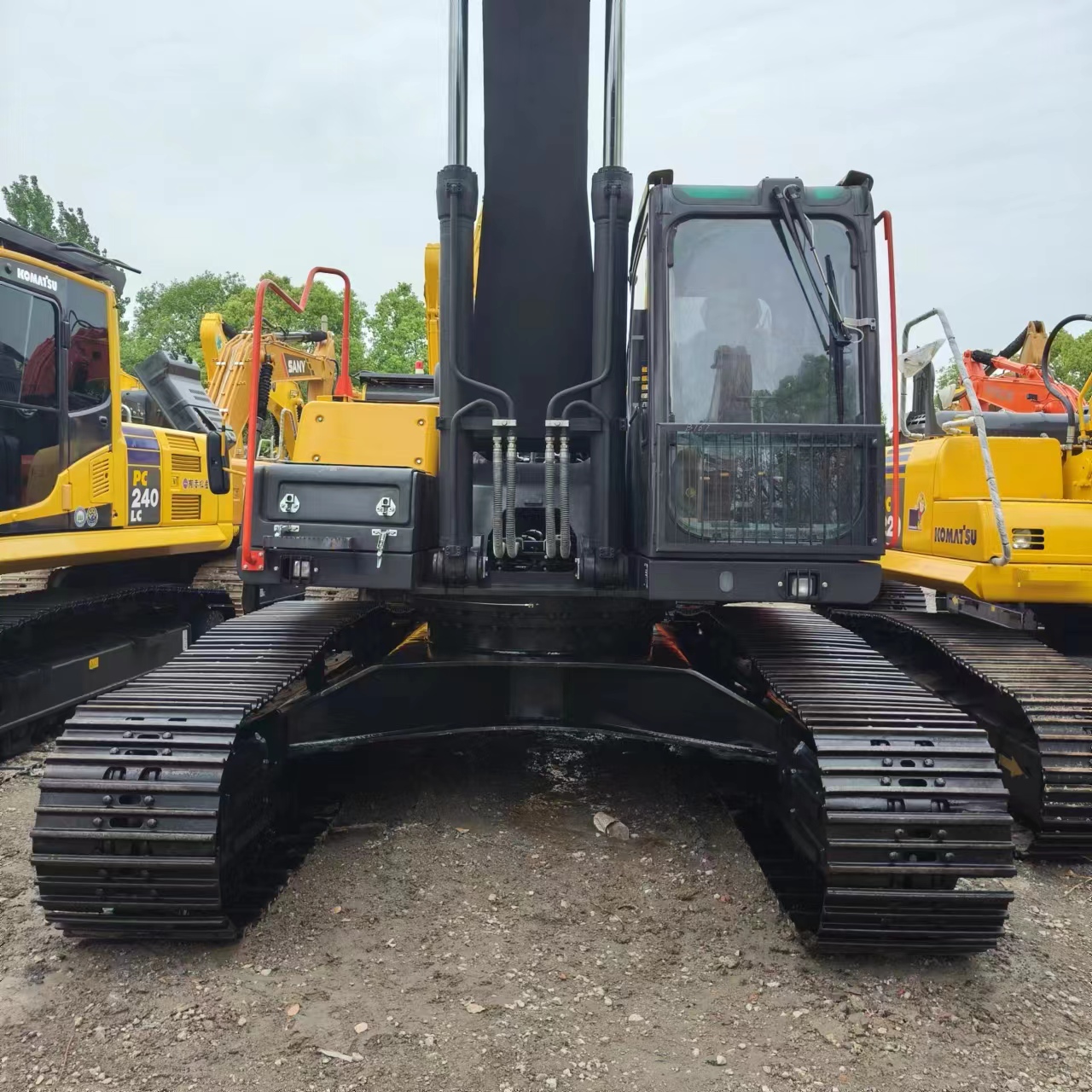 VOLVO EC300 - Bager gusjeničar: slika VOLVO EC300 - Bager gusjeničar VOLVO EC300 - Bager gusjeničar: slika VOLVO EC300 - Bager gusjeničar