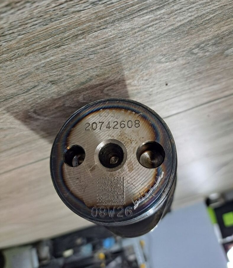 20742608 Volvo FH RENAULT MAGNUM DXI 13 - Bregasto vratilo za Kamion: slika 20742608 Volvo FH RENAULT MAGNUM DXI 13 - Bregasto vratilo za Kamion 20742608 Volvo FH RENAULT MAGNUM DXI 13 - Bregasto vratilo za Kamion: slika 20742608 Volvo FH RENAULT MAGNUM DXI 13 - Bregasto vratilo za Kamion