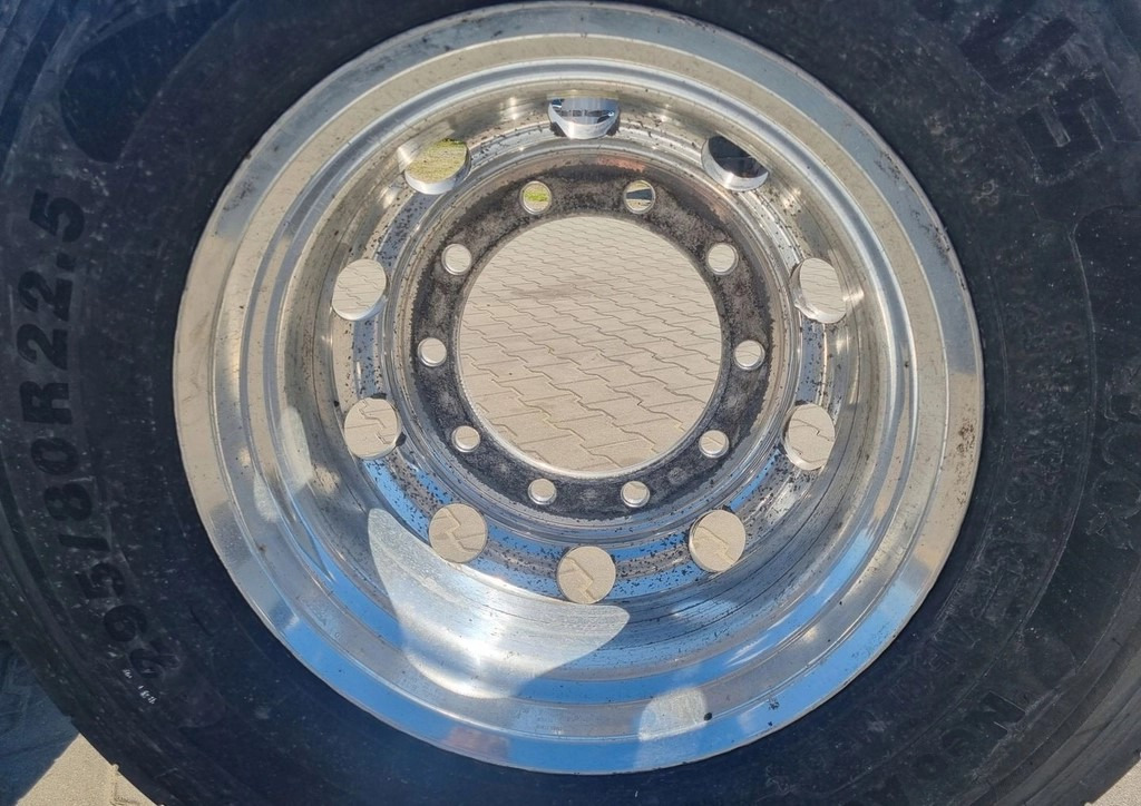 ALUMINIOWA ALCOA 22.5 X 9.00 -176 - Felga: slika ALUMINIOWA ALCOA 22.5 X 9.00 -176 - Felga ALUMINIOWA ALCOA 22.5 X 9.00 -176 - Felga: slika ALUMINIOWA ALCOA 22.5 X 9.00 -176 - Felga
