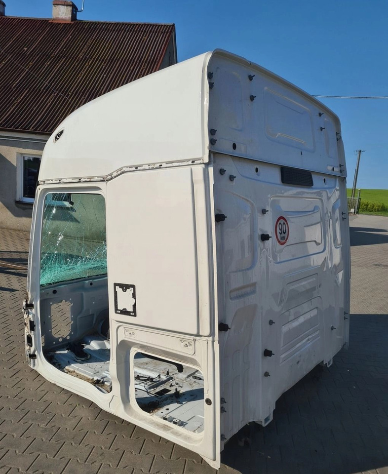 GOŁA SZKIELET POSZYCIE BLACHA RENAULT GAMA T HIGH WYSOKA KABINA - USZKODZONA - Kabina: slika GOŁA SZKIELET POSZYCIE BLACHA RENAULT GAMA T HIGH WYSOKA KABINA - USZKODZONA - Kabina GOŁA SZKIELET POSZYCIE BLACHA RENAULT GAMA T HIGH WYSOKA KABINA - USZKODZONA - Kabina: slika GOŁA SZKIELET POSZYCIE BLACHA RENAULT GAMA T HIGH WYSOKA KABINA - USZKODZONA - Kabina