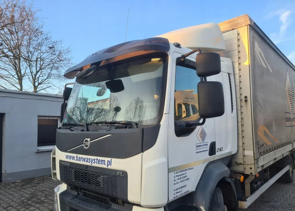 KABINA KOMPLETNA MANUAL VOLVO FL D5K EURO 6 - Kabina: slika KABINA KOMPLETNA MANUAL VOLVO FL D5K EURO 6 - Kabina KABINA KOMPLETNA MANUAL VOLVO FL D5K EURO 6 - Kabina: slika KABINA KOMPLETNA MANUAL VOLVO FL D5K EURO 6 - Kabina