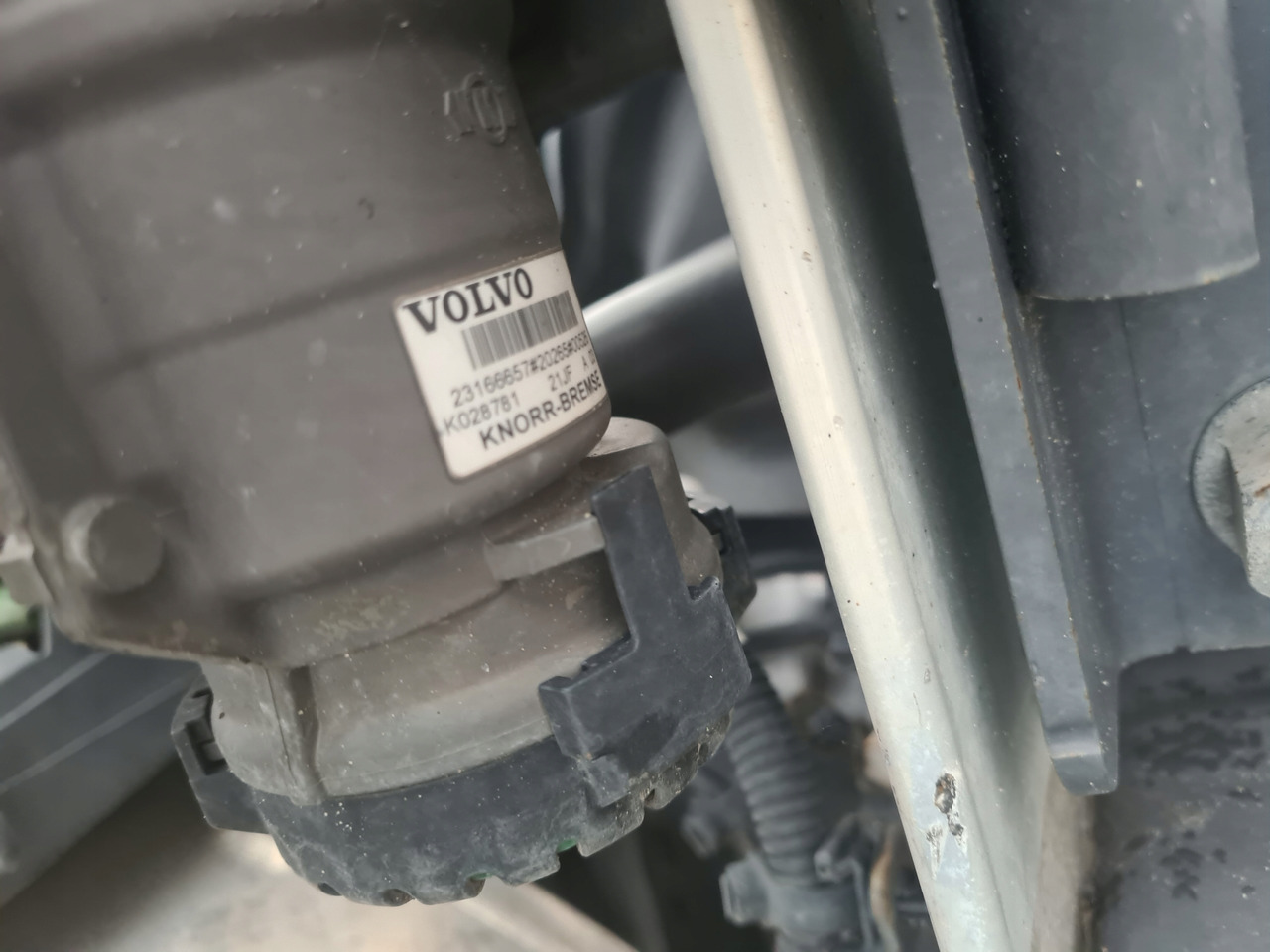 KNORR-BREMSE ZAWÓR EBS EUROPA NACZEPOWY VOLVO FH 4 FM 4 FH 5 FM 5 FMX 23166657 - Kočioni ventil za Kamion: slika KNORR-BREMSE ZAWÓR EBS EUROPA NACZEPOWY VOLVO FH 4 FM 4 FH 5 FM 5 FMX 23166657 - Kočioni ventil za Kamion KNORR-BREMSE ZAWÓR EBS EUROPA NACZEPOWY VOLVO FH 4 FM 4 FH 5 FM 5 FMX 23166657 - Kočioni ventil za Kamion: slika KNORR-BREMSE ZAWÓR EBS EUROPA NACZEPOWY VOLVO FH 4 FM 4 FH 5 FM 5 FMX 23166657 - Kočioni ventil za Kamion