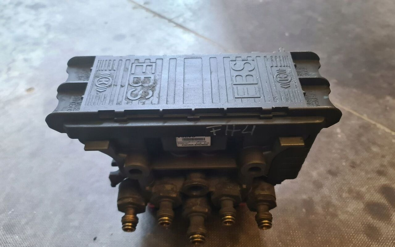 Knorr-Bremse Volvo FH 4 / FM 4 - Kočioni ventil za Kamion: slika Knorr-Bremse Volvo FH 4 / FM 4 - Kočioni ventil za Kamion Knorr-Bremse Volvo FH 4 / FM 4 - Kočioni ventil za Kamion: slika Knorr-Bremse Volvo FH 4 / FM 4 - Kočioni ventil za Kamion