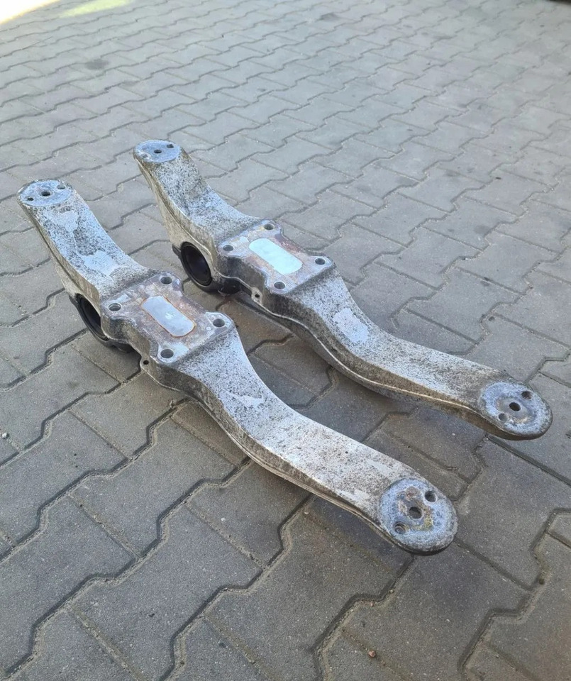 MOCOWANIE PRAWE LUB LEWE PODUSZEK ŁAPA KOŁYSKA DELFIN VOLVO FH 4 FH 5 22327290 - Ovjes: slika MOCOWANIE PRAWE LUB LEWE PODUSZEK ŁAPA KOŁYSKA DELFIN VOLVO FH 4 FH 5 22327290 - Ovjes MOCOWANIE PRAWE LUB LEWE PODUSZEK ŁAPA KOŁYSKA DELFIN VOLVO FH 4 FH 5 22327290 - Ovjes: slika MOCOWANIE PRAWE LUB LEWE PODUSZEK ŁAPA KOŁYSKA DELFIN VOLVO FH 4 FH 5 22327290 - Ovjes