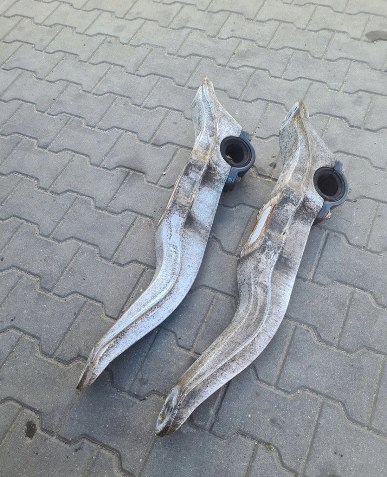 MOCOWANIE PRAWE LUB LEWE PODUSZEK ŁAPA KOŁYSKA DELFIN VOLVO FH 4 FH 5 22327290 - Ovjes: slika MOCOWANIE PRAWE LUB LEWE PODUSZEK ŁAPA KOŁYSKA DELFIN VOLVO FH 4 FH 5 22327290 - Ovjes MOCOWANIE PRAWE LUB LEWE PODUSZEK ŁAPA KOŁYSKA DELFIN VOLVO FH 4 FH 5 22327290 - Ovjes: slika MOCOWANIE PRAWE LUB LEWE PODUSZEK ŁAPA KOŁYSKA DELFIN VOLVO FH 4 FH 5 22327290 - Ovjes