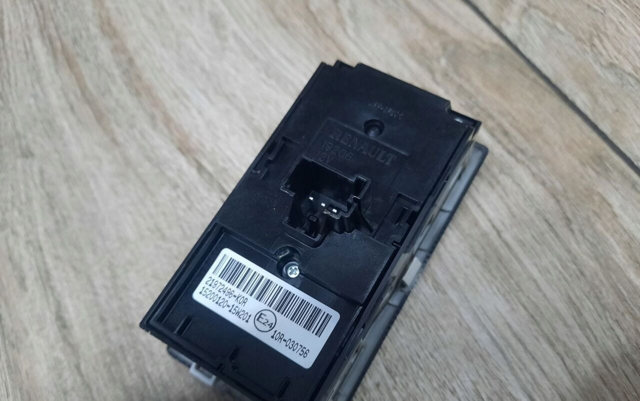 OEM PRZEŁĄCZNIK SZYB PANEL RENAULT GAMA T RANGE C K D 21972496 - Ploča s instrumentima za Kamion: slika OEM PRZEŁĄCZNIK SZYB PANEL RENAULT GAMA T RANGE C K D 21972496 - Ploča s instrumentima za Kamion OEM PRZEŁĄCZNIK SZYB PANEL RENAULT GAMA T RANGE C K D 21972496 - Ploča s instrumentima za Kamion: slika OEM PRZEŁĄCZNIK SZYB PANEL RENAULT GAMA T RANGE C K D 21972496 - Ploča s instrumentima za Kamion