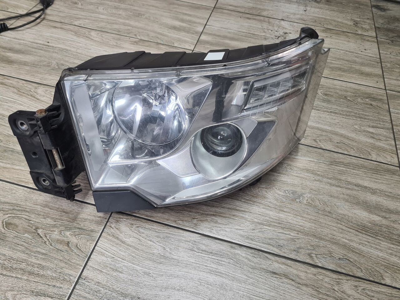 RENAULT LAMPA LEWA REFLEKTOR H7 RENAULT GAMA T RANGE ORYGINAŁ - Prednja svjetla za Kamion: slika RENAULT LAMPA LEWA REFLEKTOR H7 RENAULT GAMA T RANGE ORYGINAŁ - Prednja svjetla za Kamion RENAULT LAMPA LEWA REFLEKTOR H7 RENAULT GAMA T RANGE ORYGINAŁ - Prednja svjetla za Kamion: slika RENAULT LAMPA LEWA REFLEKTOR H7 RENAULT GAMA T RANGE ORYGINAŁ - Prednja svjetla za Kamion
