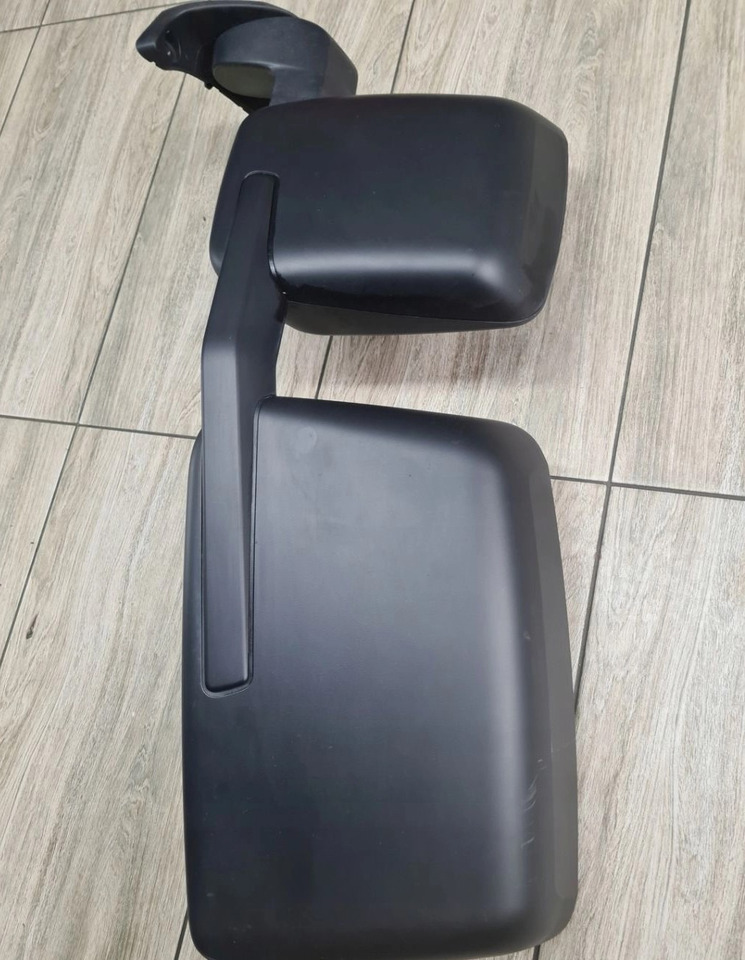 Renault GAMA T C K RANGE - Retrovizor: slika Renault GAMA T C K RANGE - Retrovizor Renault GAMA T C K RANGE - Retrovizor: slika Renault GAMA T C K RANGE - Retrovizor