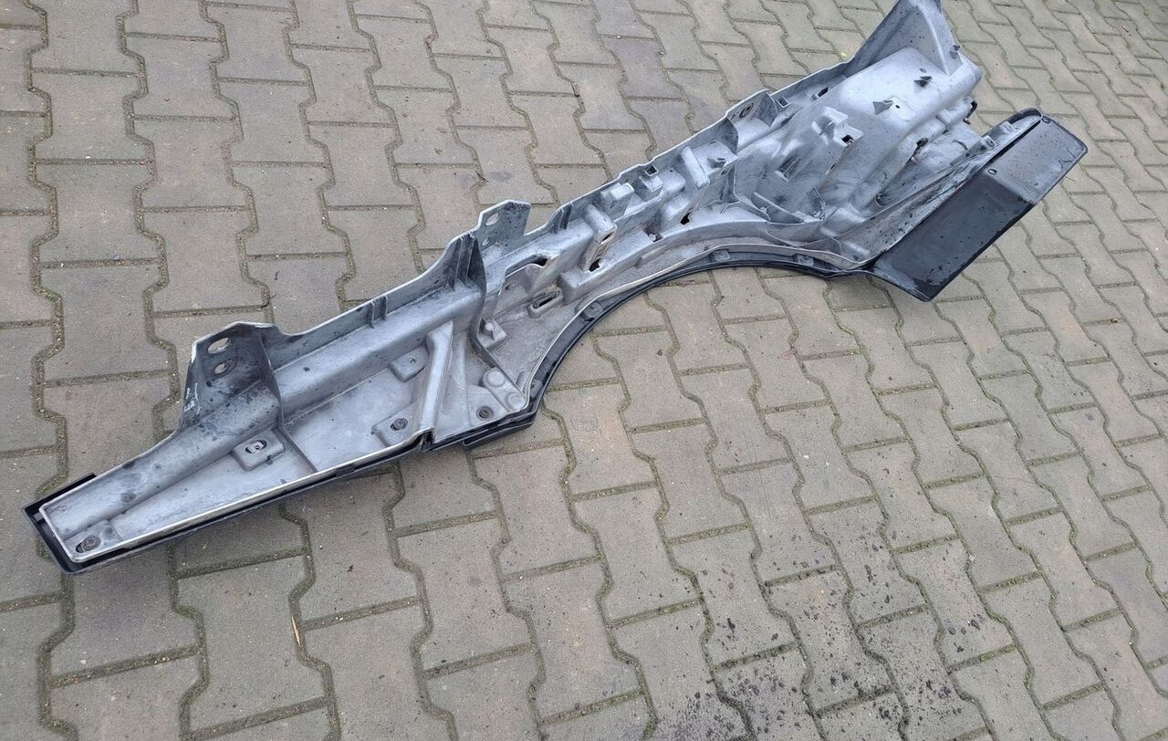 Renault STOPNICA GÓRNA STOPIEŃ LEWY RENAULT GAMA T RANGE - Prag za Kamion: slika Renault STOPNICA GÓRNA STOPIEŃ LEWY RENAULT GAMA T RANGE - Prag za Kamion Renault STOPNICA GÓRNA STOPIEŃ LEWY RENAULT GAMA T RANGE - Prag za Kamion: slika Renault STOPNICA GÓRNA STOPIEŃ LEWY RENAULT GAMA T RANGE - Prag za Kamion