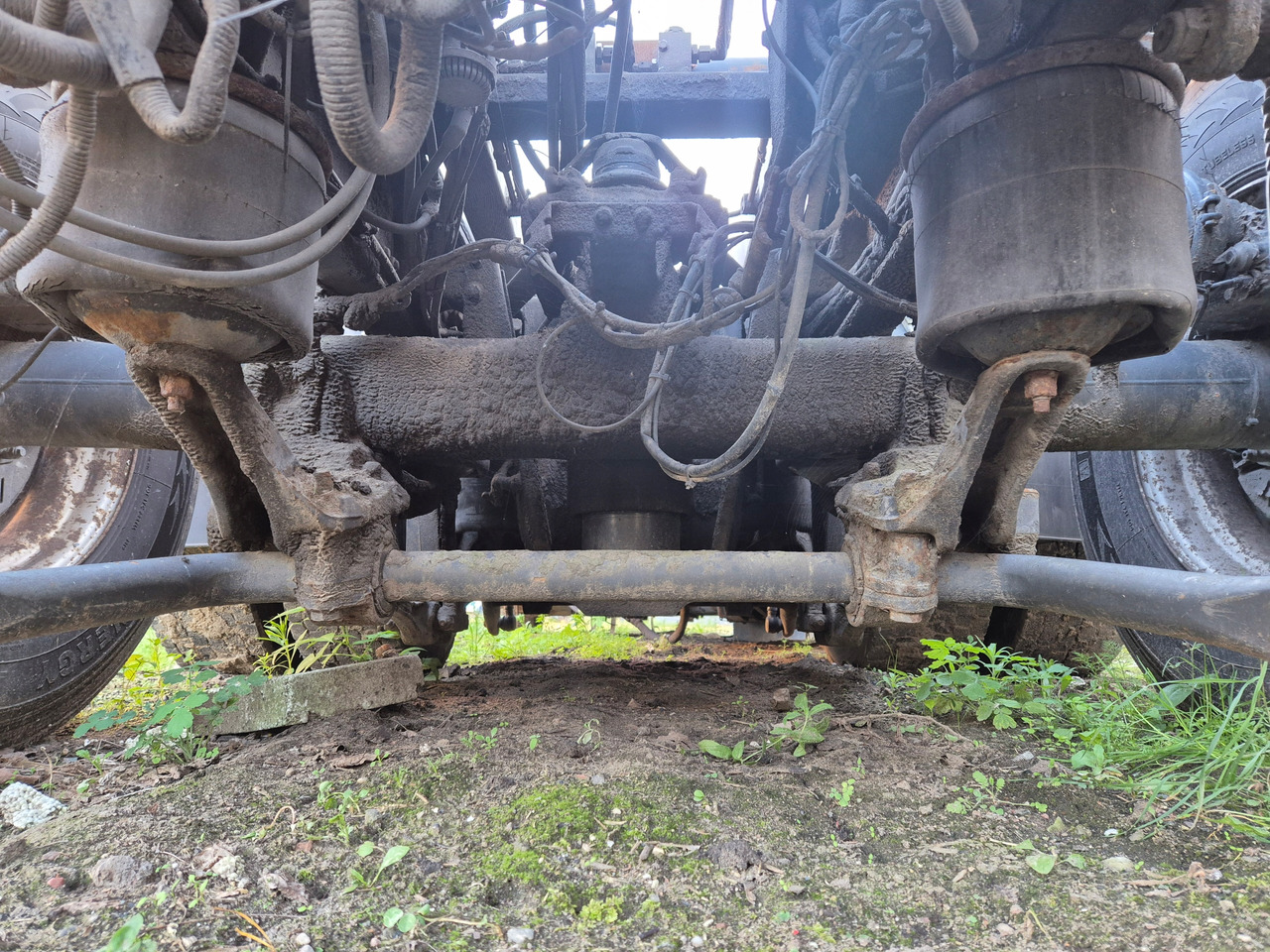 VOLVO BELKA OŚ TYŁ WLECZONA PODNOSZONA KOMPLETNA VOLVO FH FM FMX RENAULT - Ovjes: slika VOLVO BELKA OŚ TYŁ WLECZONA PODNOSZONA KOMPLETNA VOLVO FH FM FMX RENAULT - Ovjes VOLVO BELKA OŚ TYŁ WLECZONA PODNOSZONA KOMPLETNA VOLVO FH FM FMX RENAULT - Ovjes: slika VOLVO BELKA OŚ TYŁ WLECZONA PODNOSZONA KOMPLETNA VOLVO FH FM FMX RENAULT - Ovjes