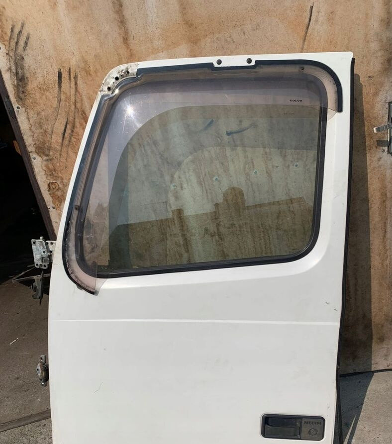 VOLVO DRZWI KOMPLETNE LEWE VOLVO FH 12 13 - Vrata i dijelovi za Kamion: slika VOLVO DRZWI KOMPLETNE LEWE VOLVO FH 12 13 - Vrata i dijelovi za Kamion VOLVO DRZWI KOMPLETNE LEWE VOLVO FH 12 13 - Vrata i dijelovi za Kamion: slika VOLVO DRZWI KOMPLETNE LEWE VOLVO FH 12 13 - Vrata i dijelovi za Kamion