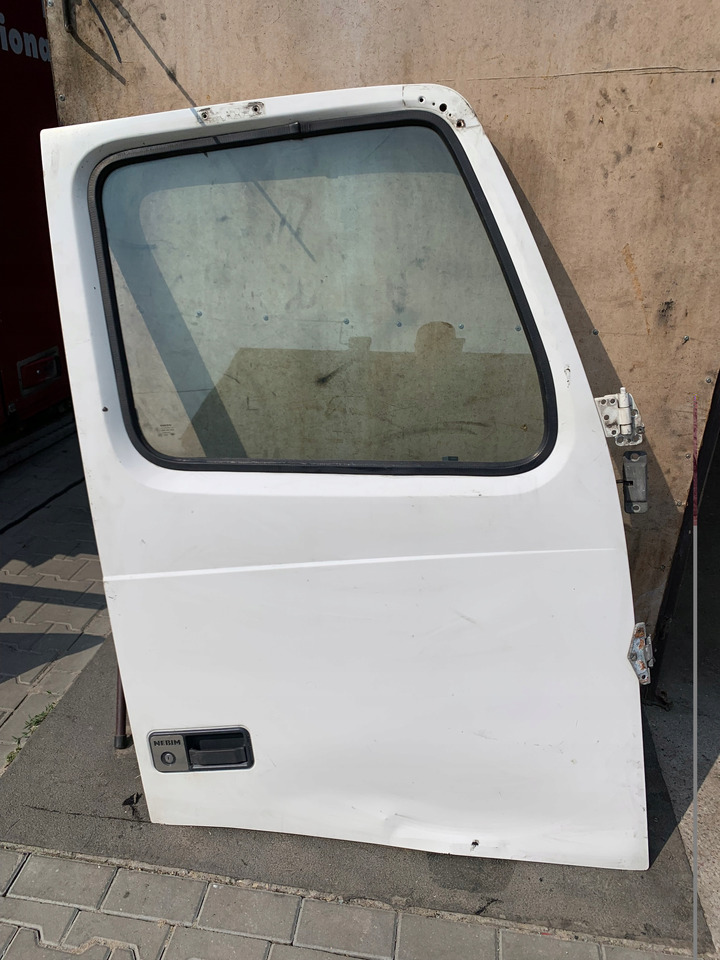 VOLVO DRZWI KOMPLETNE PRAWE VOLVO FH 12 13 - Vrata i dijelovi za Kamion: slika VOLVO DRZWI KOMPLETNE PRAWE VOLVO FH 12 13 - Vrata i dijelovi za Kamion VOLVO DRZWI KOMPLETNE PRAWE VOLVO FH 12 13 - Vrata i dijelovi za Kamion: slika VOLVO DRZWI KOMPLETNE PRAWE VOLVO FH 12 13 - Vrata i dijelovi za Kamion