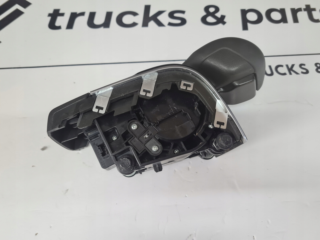 VOLVO JOYSTICK ZMIANY BIEGÓW LEWAREK VOLVO FH 5 FM 5 EURO 6 ORYGINAŁ 22719325 - Ručica mjenjača za Kamion: slika VOLVO JOYSTICK ZMIANY BIEGÓW LEWAREK VOLVO FH 5 FM 5 EURO 6 ORYGINAŁ 22719325 - Ručica mjenjača za Kamion VOLVO JOYSTICK ZMIANY BIEGÓW LEWAREK VOLVO FH 5 FM 5 EURO 6 ORYGINAŁ 22719325 - Ručica mjenjača za Kamion: slika VOLVO JOYSTICK ZMIANY BIEGÓW LEWAREK VOLVO FH 5 FM 5 EURO 6 ORYGINAŁ 22719325 - Ručica mjenjača za Kamion