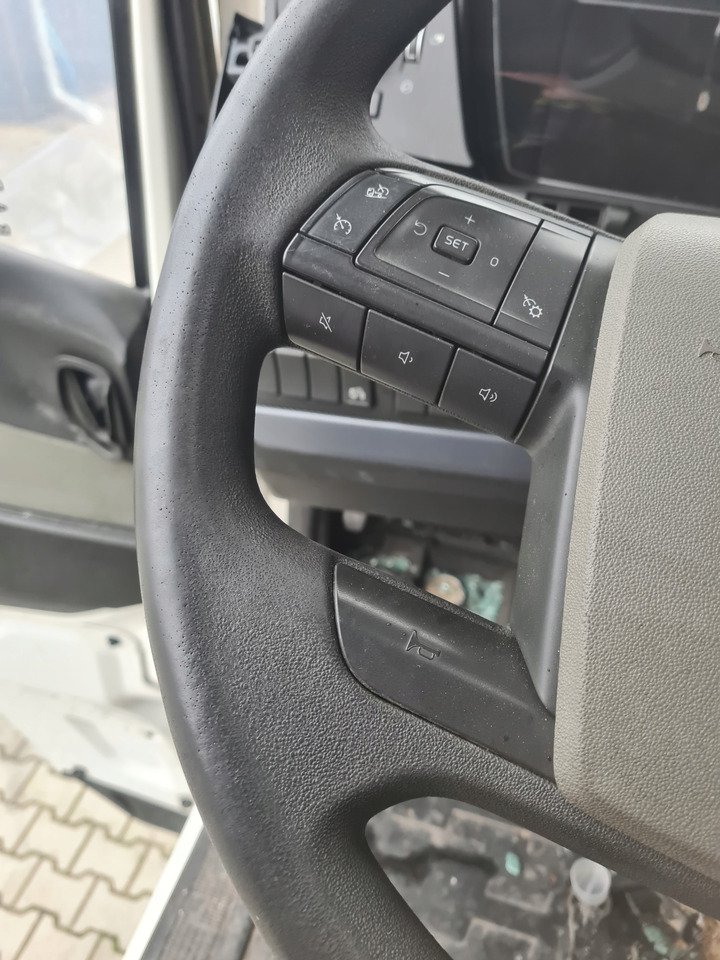 VOLVO WIELOFUNKCYJNA KOMPLETNA - Volan za Kamion: slika VOLVO WIELOFUNKCYJNA KOMPLETNA - Volan za Kamion VOLVO WIELOFUNKCYJNA KOMPLETNA - Volan za Kamion: slika VOLVO WIELOFUNKCYJNA KOMPLETNA - Volan za Kamion