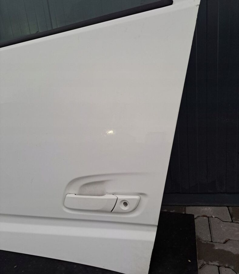 Volvo FH 4 - Vrata i dijelovi za Kamion: slika Volvo FH 4 - Vrata i dijelovi za Kamion Volvo FH 4 - Vrata i dijelovi za Kamion: slika Volvo FH 4 - Vrata i dijelovi za Kamion