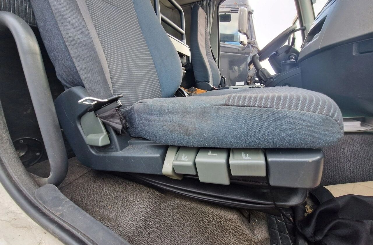 Volvo FL FE Volvo - Sjedalo za Kamion: slika Volvo FL FE Volvo - Sjedalo za Kamion Volvo FL FE Volvo - Sjedalo za Kamion: slika Volvo FL FE Volvo - Sjedalo za Kamion