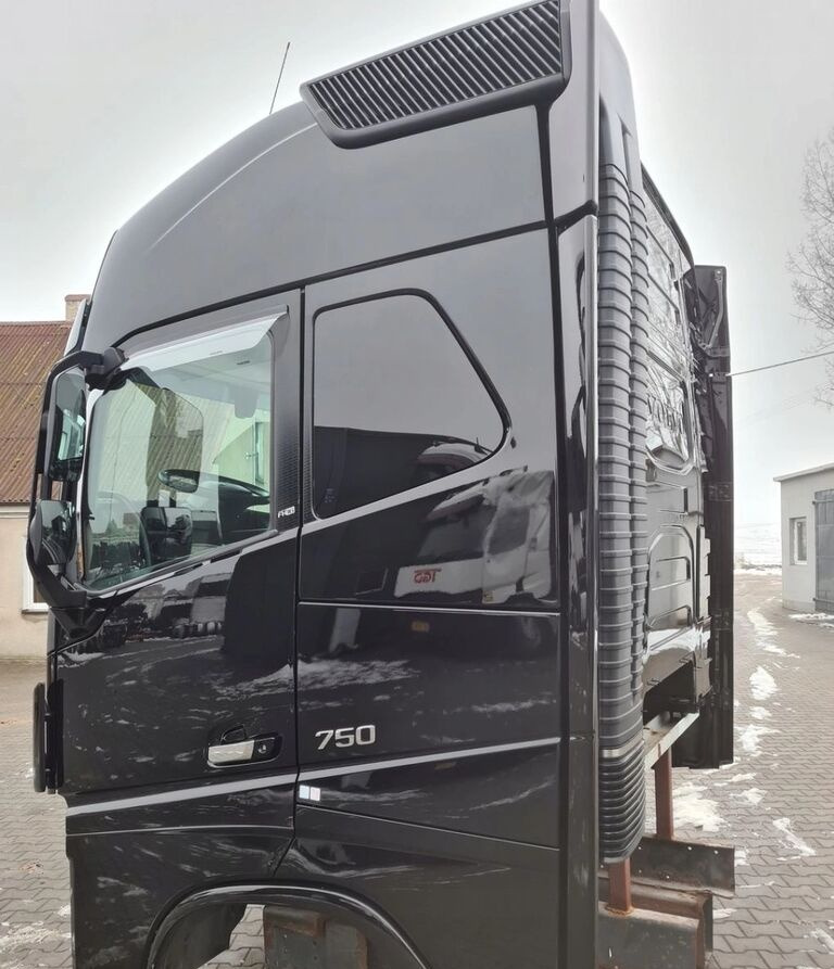 Volvo KOMPLETNA FH 16 750 EURO 6 GLOBETROTTER 2018 ROK Volvo VOLVO FH 16 750 EURO 6 GLOBETROTTER 2018 ROK - Kabina za Kamion: slika Volvo KOMPLETNA FH 16 750 EURO 6 GLOBETROTTER 2018 ROK Volvo VOLVO FH 16 750 EURO 6 GLOBETROTTER 2018 ROK - Kabina za Kamion Volvo KOMPLETNA FH 16 750 EURO 6 GLOBETROTTER 2018 ROK Volvo VOLVO FH 16 750 EURO 6 GLOBETROTTER 2018 ROK - Kabina za Kamion: slika Volvo KOMPLETNA FH 16 750 EURO 6 GLOBETROTTER 2018 ROK Volvo VOLVO FH 16 750 EURO 6 GLOBETROTTER 2018 ROK - Kabina za Kamion