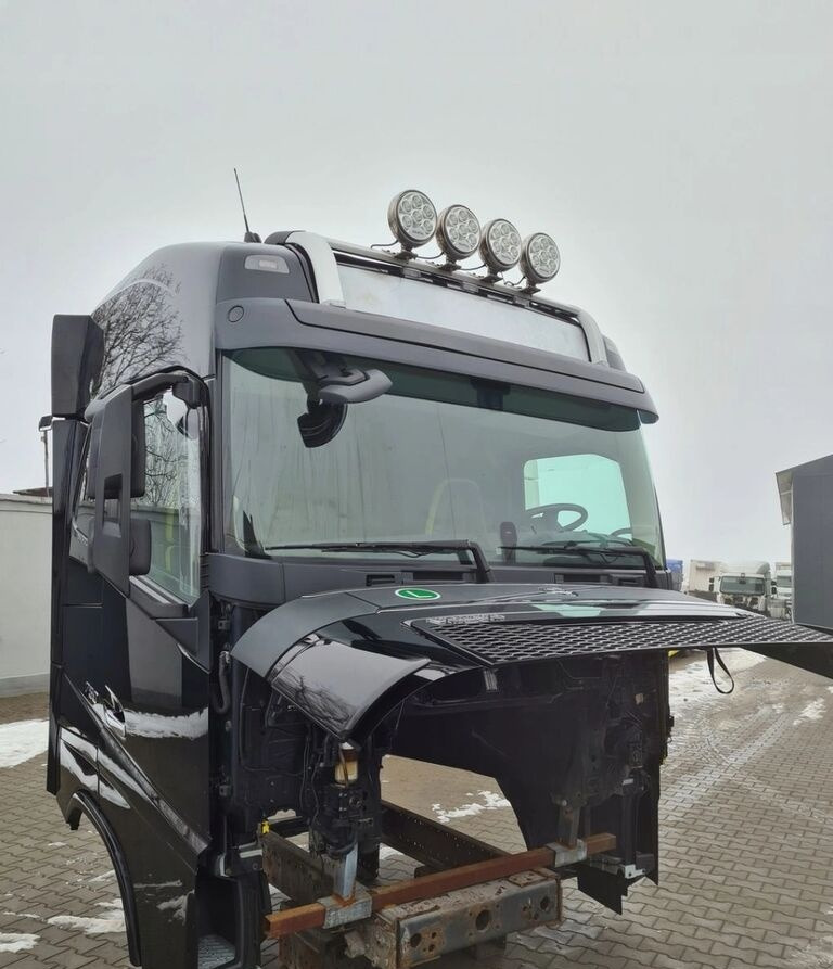 Volvo KOMPLETNA FH 16 750 EURO 6 GLOBETROTTER 2018 ROK Volvo VOLVO FH 16 750 EURO 6 GLOBETROTTER 2018 ROK - Kabina za Kamion: slika Volvo KOMPLETNA FH 16 750 EURO 6 GLOBETROTTER 2018 ROK Volvo VOLVO FH 16 750 EURO 6 GLOBETROTTER 2018 ROK - Kabina za Kamion Volvo KOMPLETNA FH 16 750 EURO 6 GLOBETROTTER 2018 ROK Volvo VOLVO FH 16 750 EURO 6 GLOBETROTTER 2018 ROK - Kabina za Kamion: slika Volvo KOMPLETNA FH 16 750 EURO 6 GLOBETROTTER 2018 ROK Volvo VOLVO FH 16 750 EURO 6 GLOBETROTTER 2018 ROK - Kabina za Kamion
