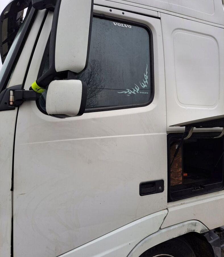 Volvo KOMPLETNE LIFT Volvo FH 13 - Vrata i dijelovi za Kamion: slika Volvo KOMPLETNE LIFT Volvo FH 13 - Vrata i dijelovi za Kamion Volvo KOMPLETNE LIFT Volvo FH 13 - Vrata i dijelovi za Kamion: slika Volvo KOMPLETNE LIFT Volvo FH 13 - Vrata i dijelovi za Kamion