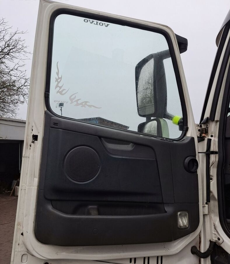Volvo KOMPLETNE LIFT Volvo FH 13 - Vrata i dijelovi za Kamion: slika Volvo KOMPLETNE LIFT Volvo FH 13 - Vrata i dijelovi za Kamion Volvo KOMPLETNE LIFT Volvo FH 13 - Vrata i dijelovi za Kamion: slika Volvo KOMPLETNE LIFT Volvo FH 13 - Vrata i dijelovi za Kamion