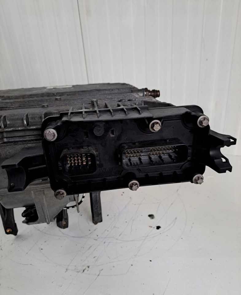WABCO WYBIERAK SKRZYNI BIEGÓW SPO2812 I-SHIFT DUAL CLUTCH AUTOMAT VOLVO FH 4 - Upravljačka jedinica (ECU): slika WABCO WYBIERAK SKRZYNI BIEGÓW SPO2812 I-SHIFT DUAL CLUTCH AUTOMAT VOLVO FH 4 - Upravljačka jedinica (ECU) WABCO WYBIERAK SKRZYNI BIEGÓW SPO2812 I-SHIFT DUAL CLUTCH AUTOMAT VOLVO FH 4 - Upravljačka jedinica (ECU): slika WABCO WYBIERAK SKRZYNI BIEGÓW SPO2812 I-SHIFT DUAL CLUTCH AUTOMAT VOLVO FH 4 - Upravljačka jedinica (ECU)