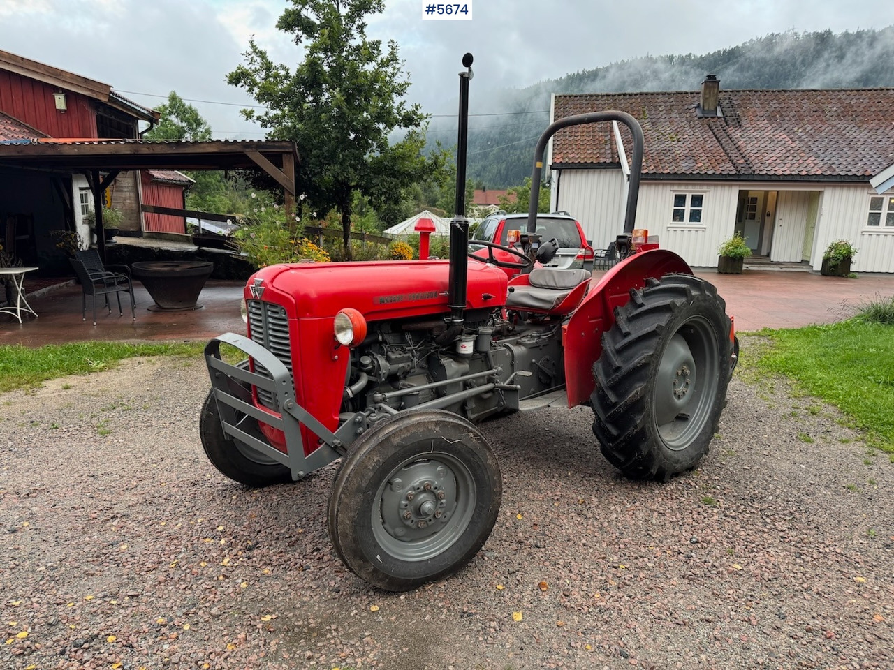 Traktor 1961 Massey Ferguson 35 m/ litt utstyr: slika Traktor 1961 Massey Ferguson 35 m/ litt utstyr Traktor 1961 Massey Ferguson 35 m/ litt utstyr: slika Traktor 1961 Massey Ferguson 35 m/ litt utstyr