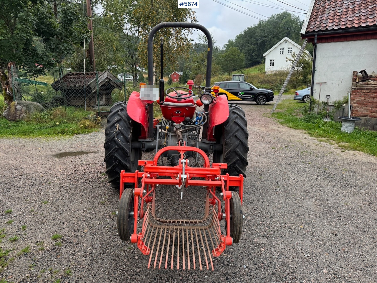 Traktor 1961 Massey Ferguson 35 m/ litt utstyr: slika Traktor 1961 Massey Ferguson 35 m/ litt utstyr Traktor 1961 Massey Ferguson 35 m/ litt utstyr: slika Traktor 1961 Massey Ferguson 35 m/ litt utstyr