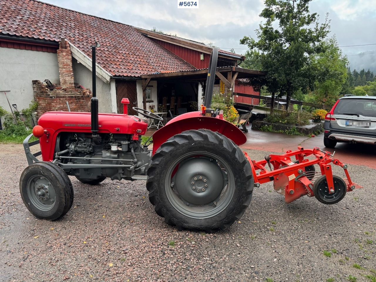 Traktor 1961 Massey Ferguson 35 m/ litt utstyr: slika Traktor 1961 Massey Ferguson 35 m/ litt utstyr Traktor 1961 Massey Ferguson 35 m/ litt utstyr: slika Traktor 1961 Massey Ferguson 35 m/ litt utstyr