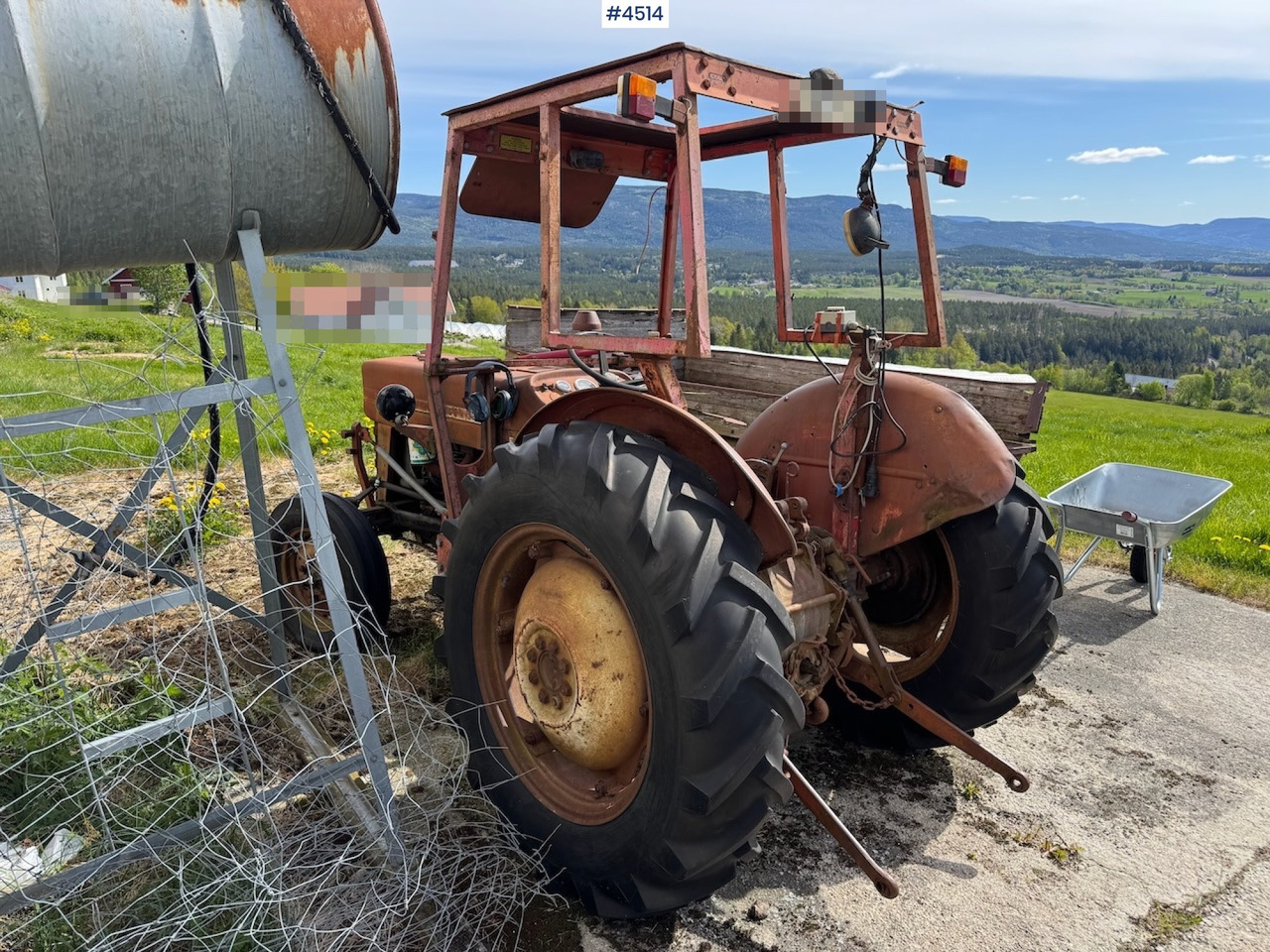 1968 Massey Ferguson 133 - Traktor: slika 1968 Massey Ferguson 133 - Traktor 1968 Massey Ferguson 133 - Traktor: slika 1968 Massey Ferguson 133 - Traktor