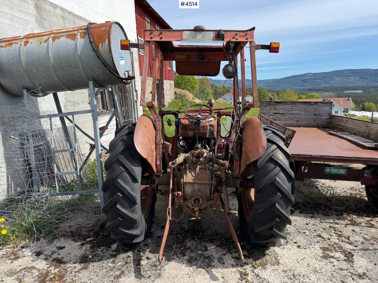 1968 Massey Ferguson 133 - Traktor: slika 1968 Massey Ferguson 133 - Traktor 1968 Massey Ferguson 133 - Traktor: slika 1968 Massey Ferguson 133 - Traktor