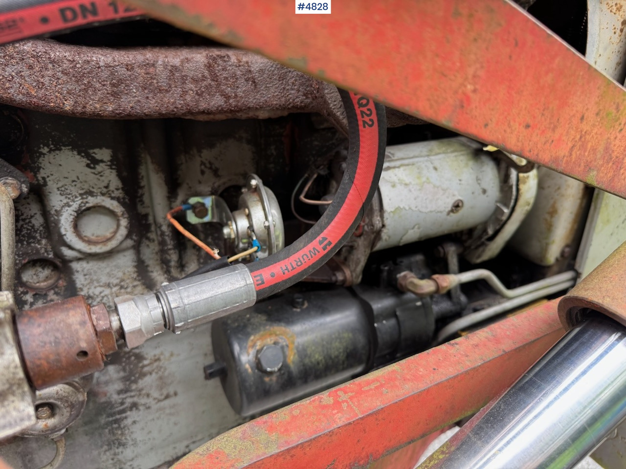 1970 Massey Ferguson 165 w/ front loader - Traktor: slika 1970 Massey Ferguson 165 w/ front loader - Traktor 1970 Massey Ferguson 165 w/ front loader - Traktor: slika 1970 Massey Ferguson 165 w/ front loader - Traktor