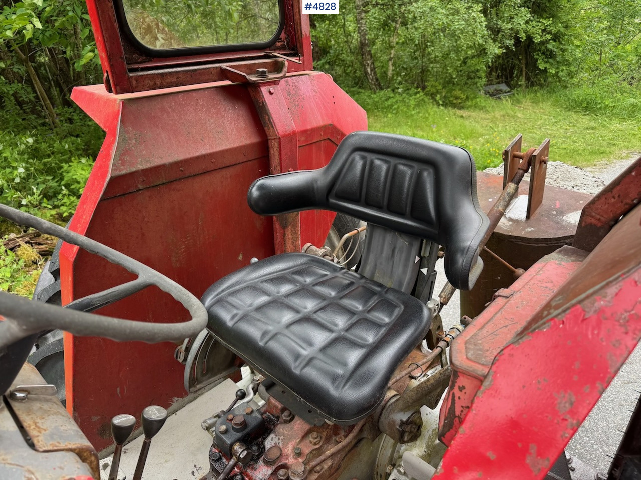 1970 Massey Ferguson 165 w/ front loader - Traktor: slika 1970 Massey Ferguson 165 w/ front loader - Traktor 1970 Massey Ferguson 165 w/ front loader - Traktor: slika 1970 Massey Ferguson 165 w/ front loader - Traktor